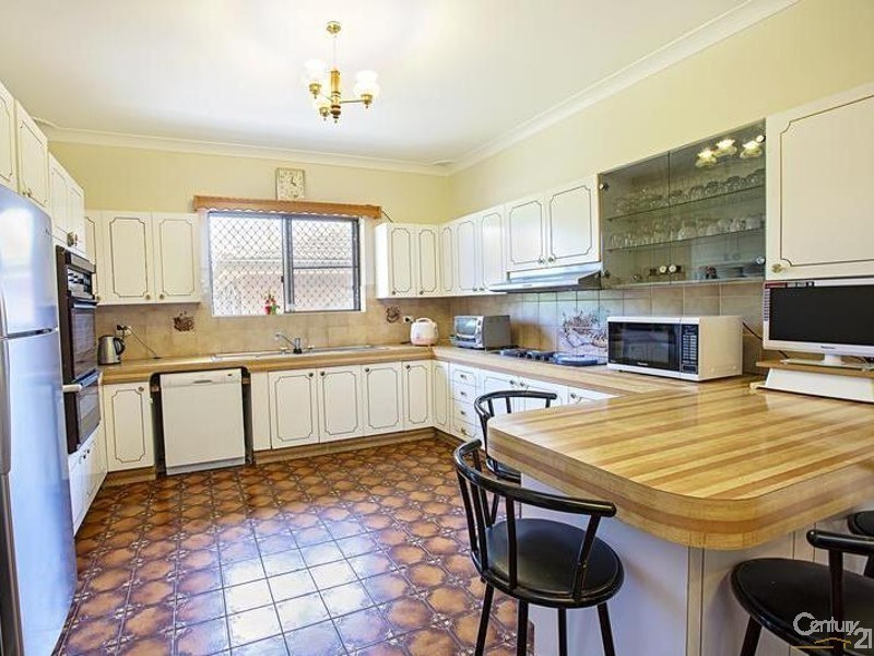 40 McKibbin Street, Canley Heights NSW 2166