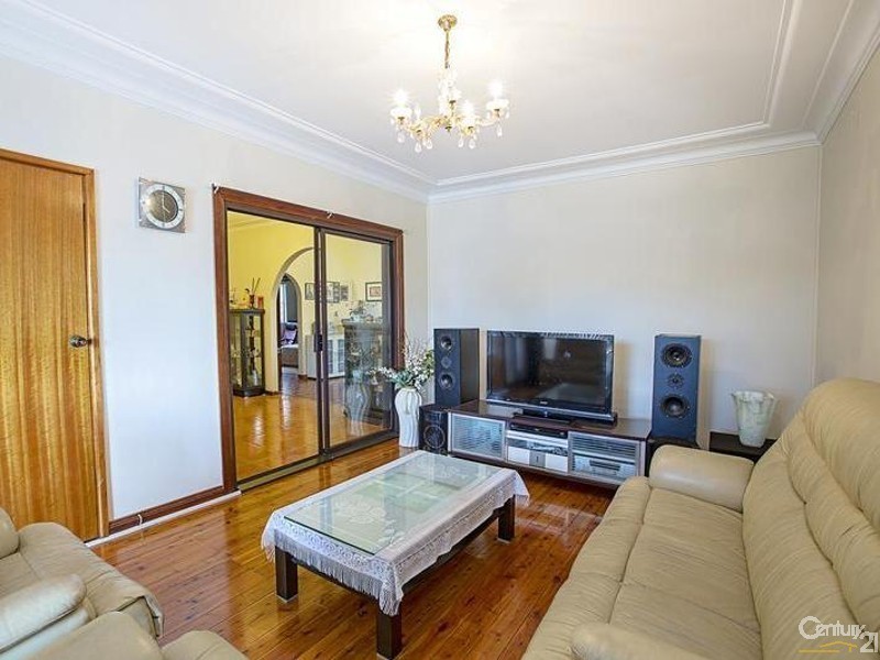 40 McKibbin Street, Canley Heights NSW 2166