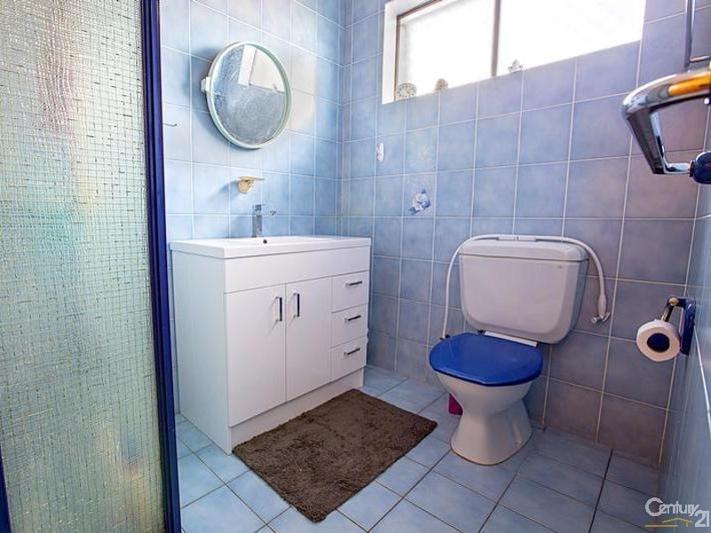 40 McKibbin Street, Canley Heights NSW 2166