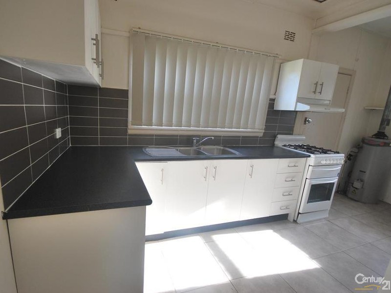 5 Sybil Street, Guildford NSW 2161