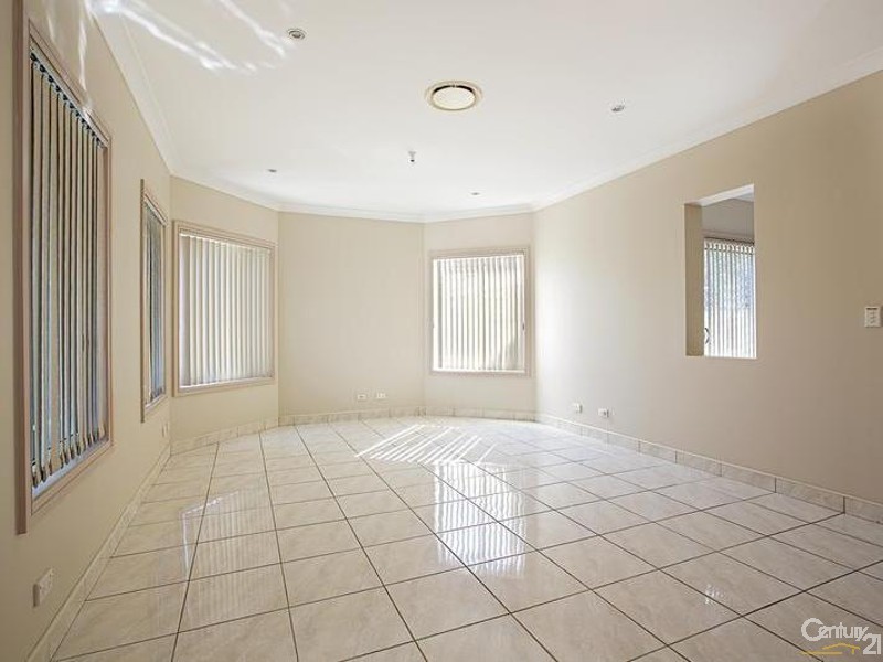 2A Orchard Rd, Fairfield NSW 2165