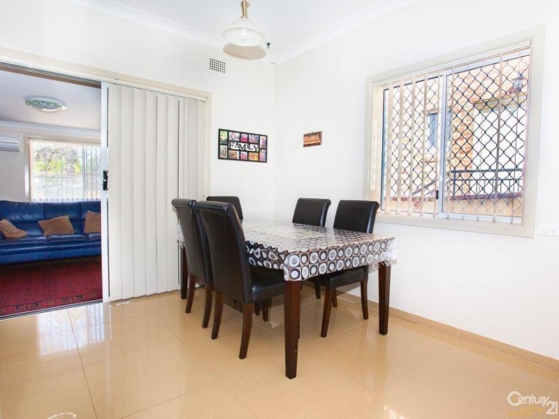 13 Brentwood Street, Fairfield West NSW 2165