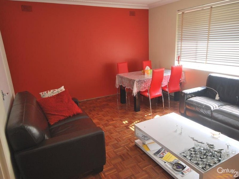 8/79 Smart Street, Fairfield NSW 2165