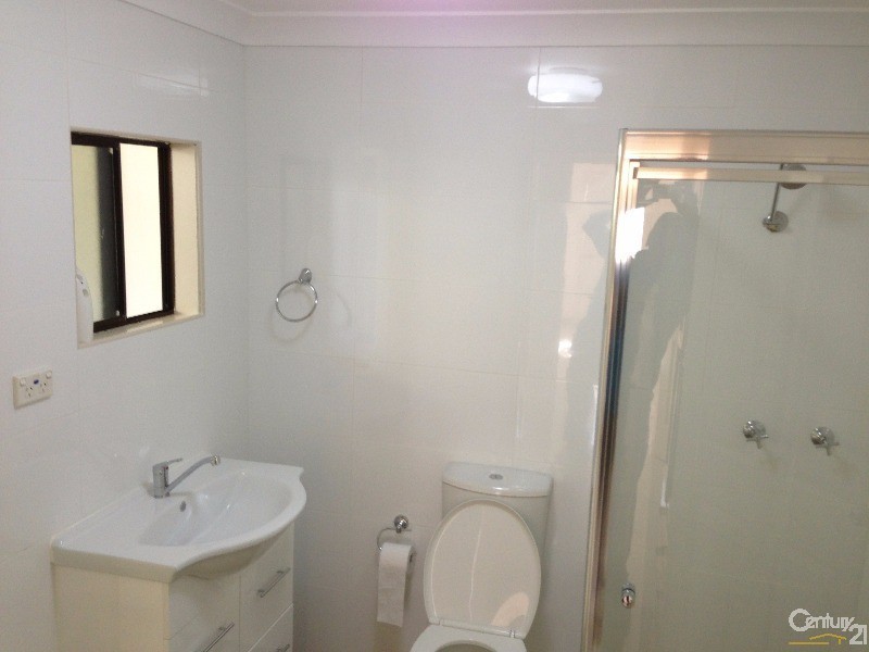 Fairfield West NSW 2165