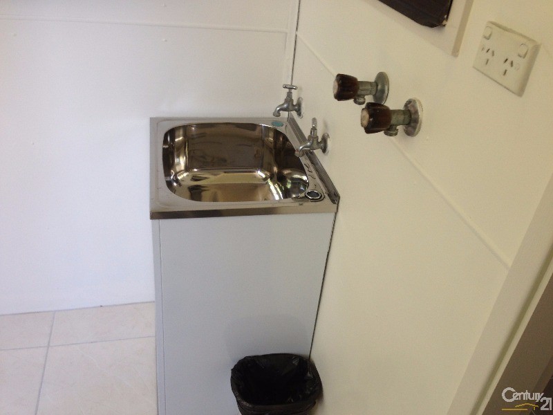 Fairfield West NSW 2165