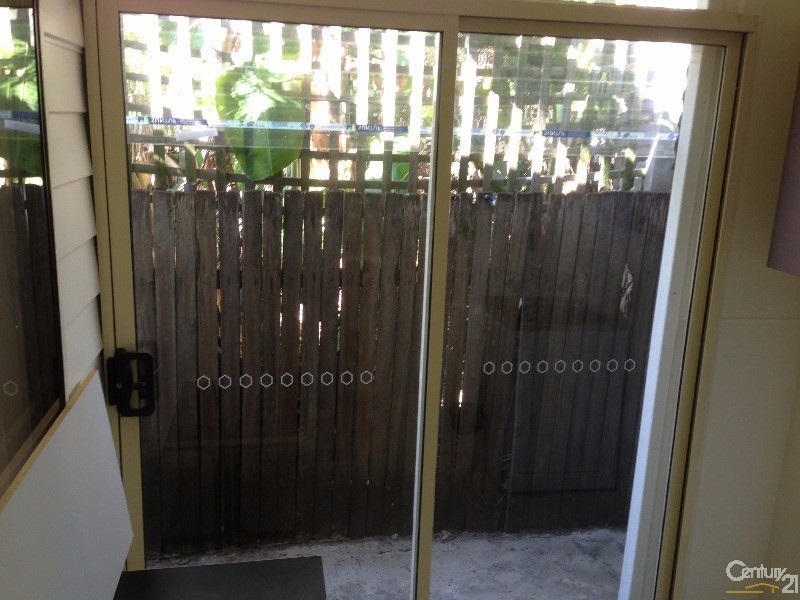 Fairfield West NSW 2165