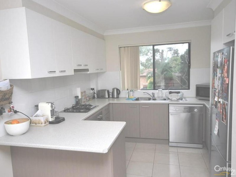 5/1  Hardy Street, Fairfield NSW 2165