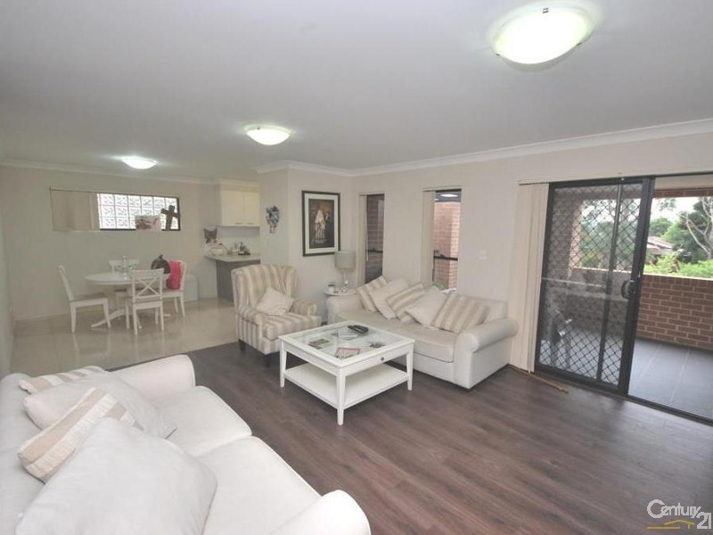 5/1  Hardy Street, Fairfield NSW 2165