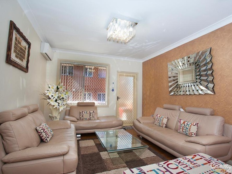 1/24 York Street, Fairfield NSW 2165