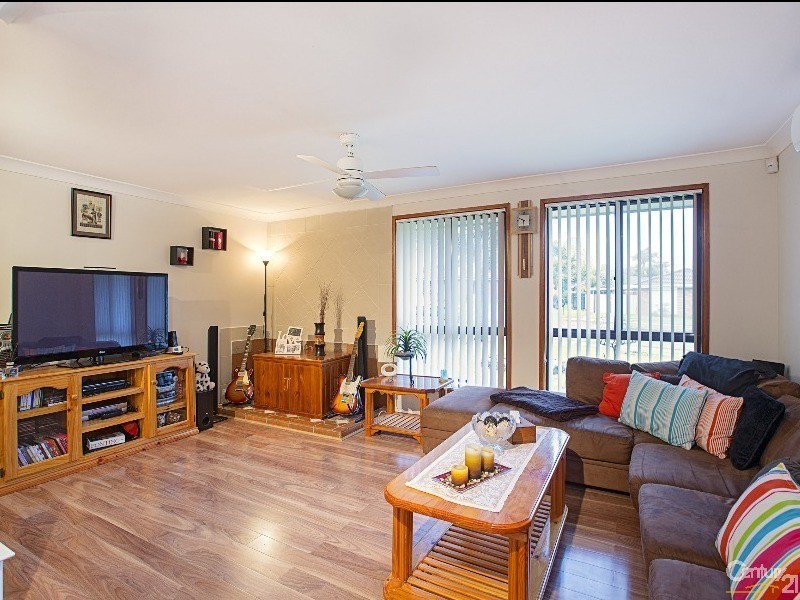 2 Astley Place, Edensor Park NSW 2176