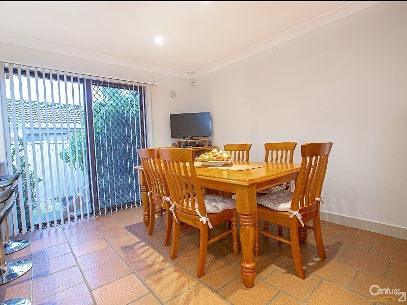 2 Astley Place, Edensor Park NSW 2176