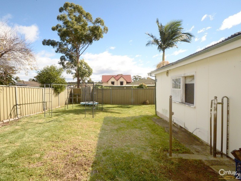 11 Dartford Street, Mount Pritchard NSW 2170