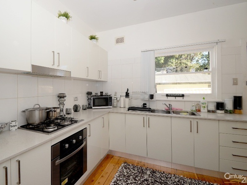 17 Smiths Avenue, Cabramatta NSW 2166