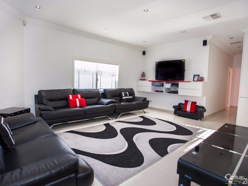 16 Bennett Street, Bass Hill NSW 2197