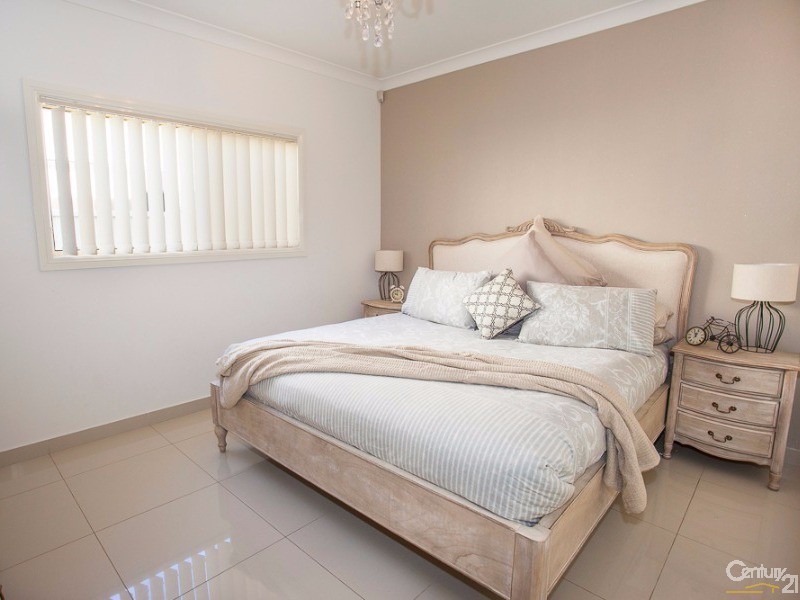 16 Bennett Street, Bass Hill NSW 2197