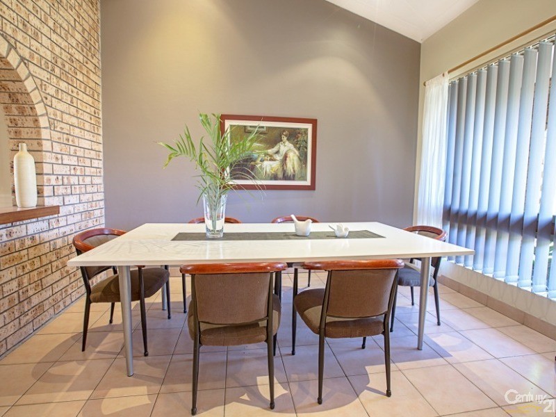 17 New Cambridge Street, Fairfield NSW 2165