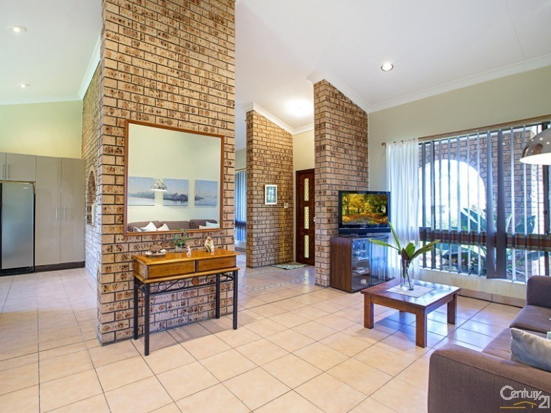 17 New Cambridge Street, Fairfield NSW 2165