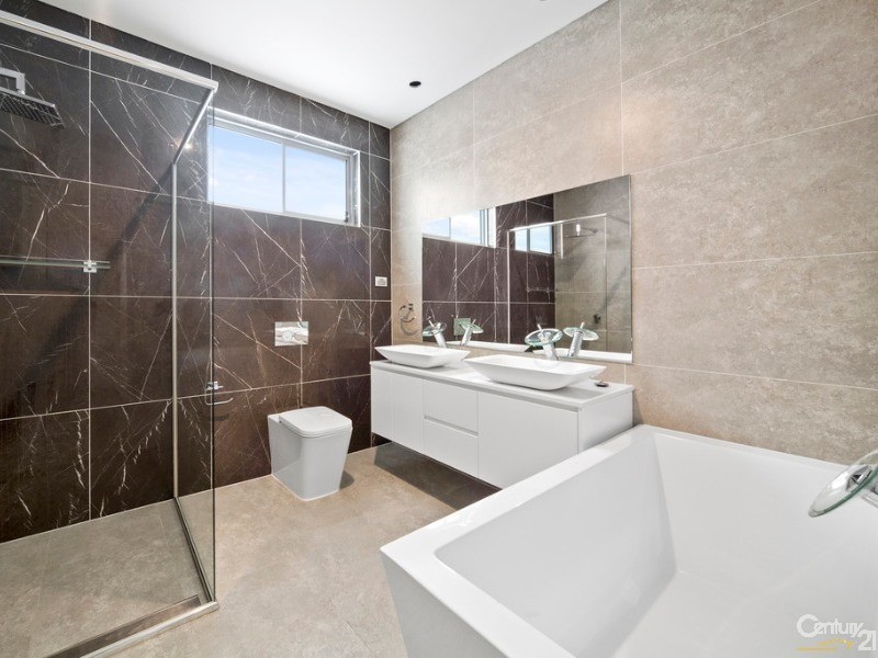 83 Swan Road, Edensor Park NSW 2176