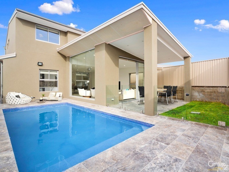 83 Swan Road, Edensor Park NSW 2176