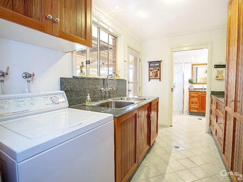 2 Bingham Place, Edensor Park NSW 2176