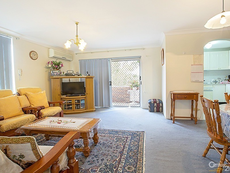 Fairfield NSW 2165