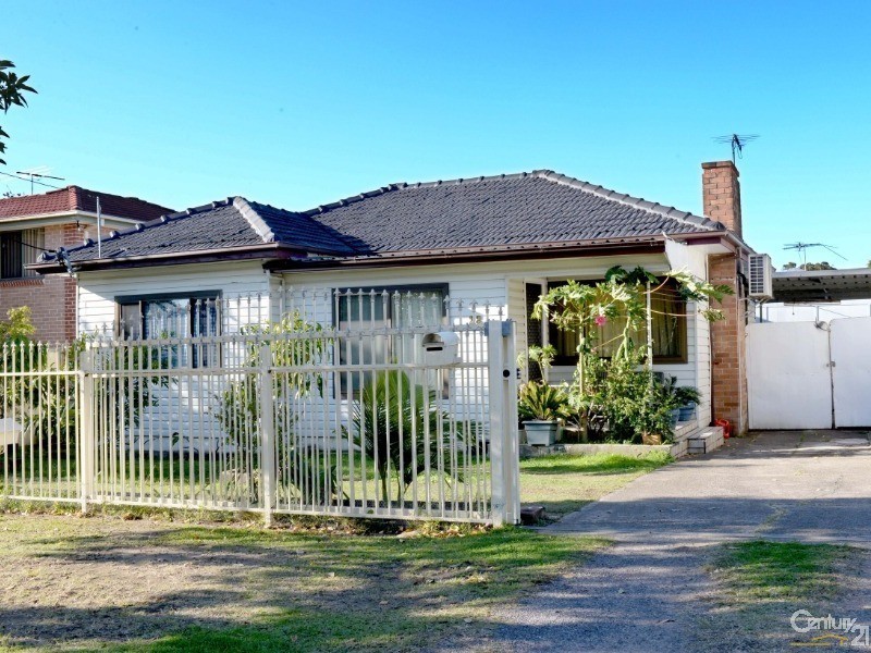 28 Eton Street, Fairfield NSW 2165