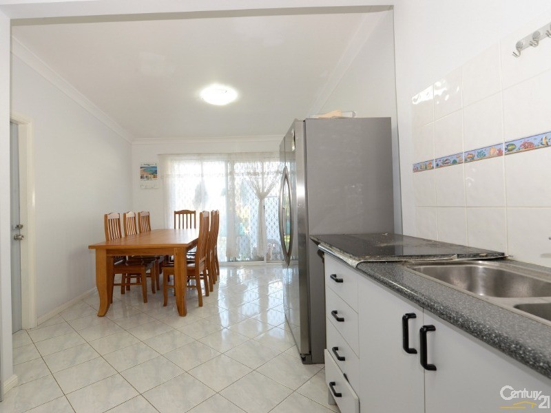 28 Eton Street, Fairfield NSW 2165