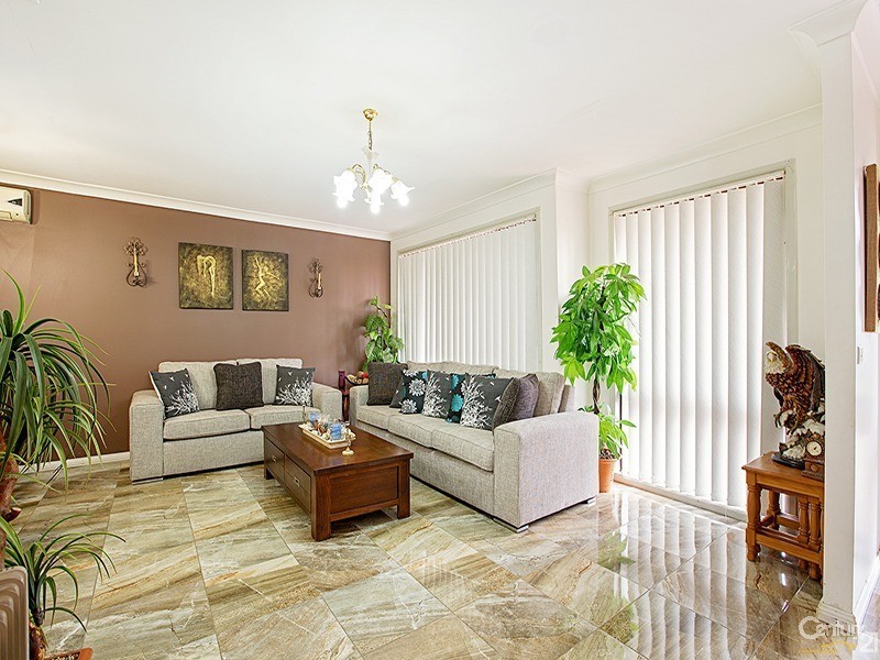 7 Natchez Crescent, Greenfield Park NSW 2176