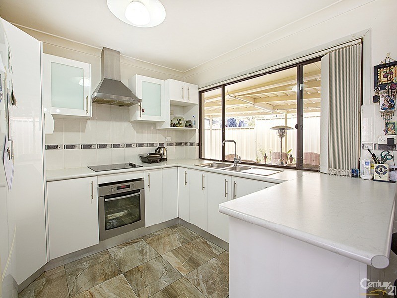 7 Natchez Crescent, Greenfield Park NSW 2176