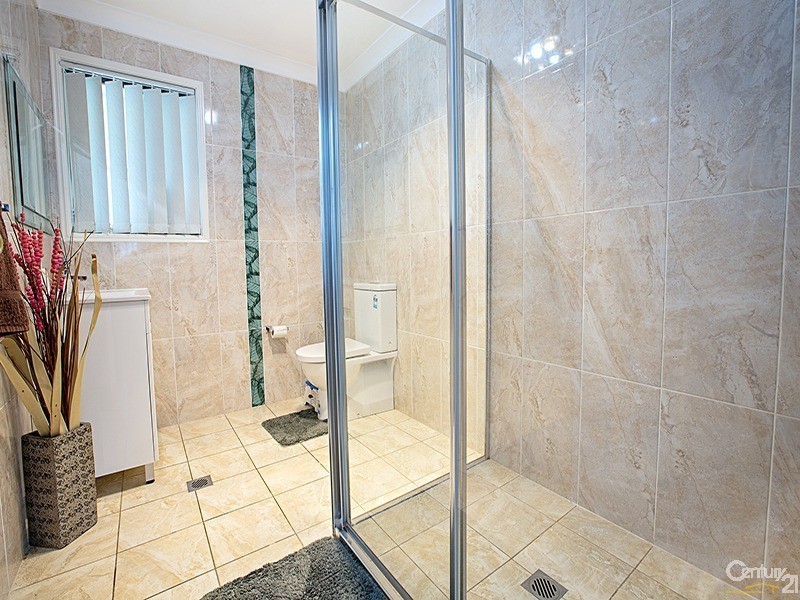 7 Natchez Crescent, Greenfield Park NSW 2176