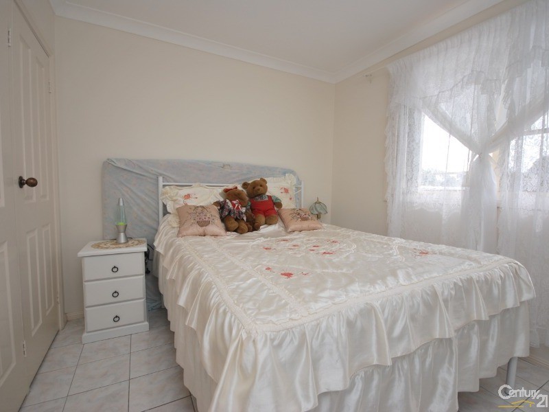 49 Furci Avenue, Edensor Park NSW 2176