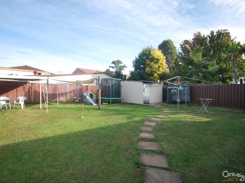 68 Evans Street, Fairfield Heights NSW 2165