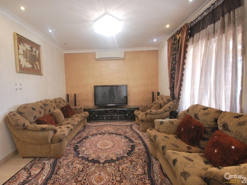 1 Brenan Street, Fairfield NSW 2165