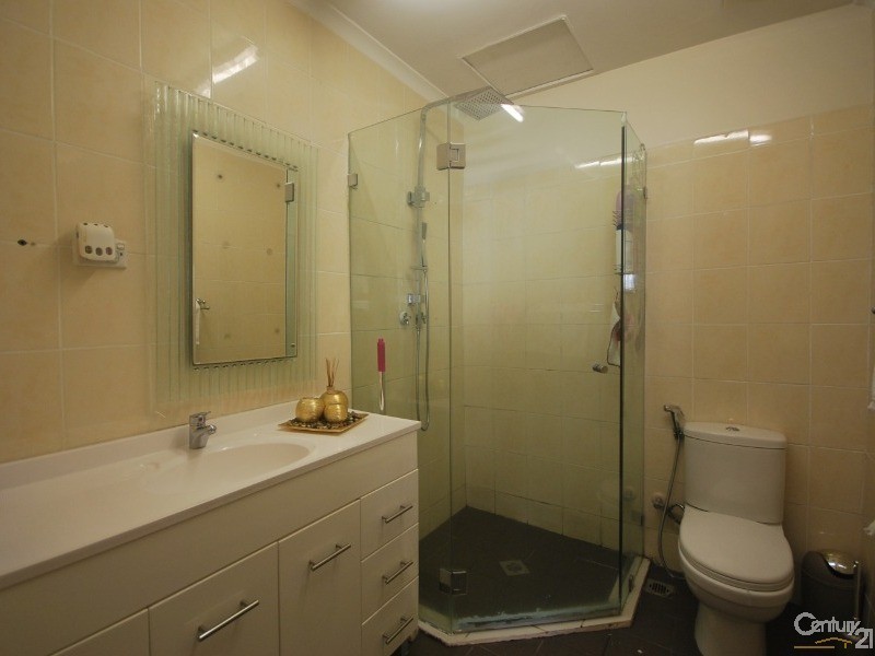 1 Brenan Street, Fairfield NSW 2165