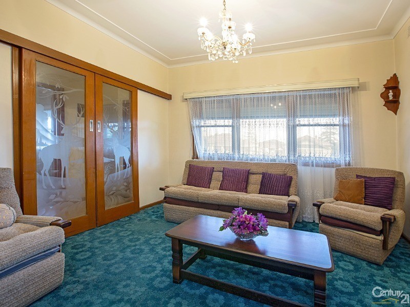 468 The Horsley Drive, Fairfield NSW 2165