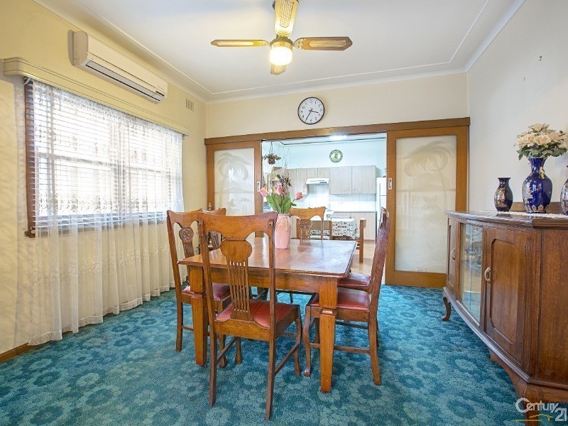 468 The Horsley Drive, Fairfield NSW 2165