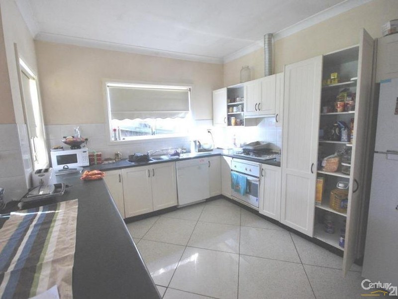 13 Waratah Street, Old Guildford NSW 2161