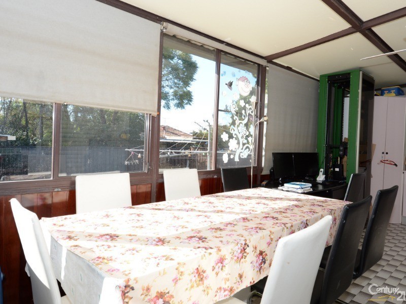 4 Spooner Street, Cabramatta West NSW 2166