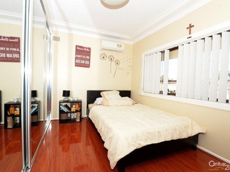 4 Spooner Street, Cabramatta West NSW 2166