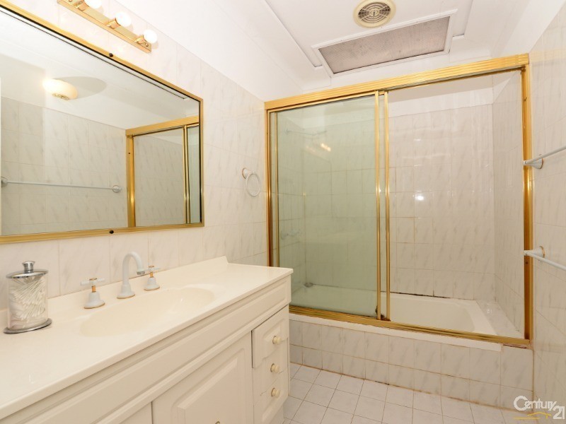 9 Stacey Street, Fairfield West NSW 2165