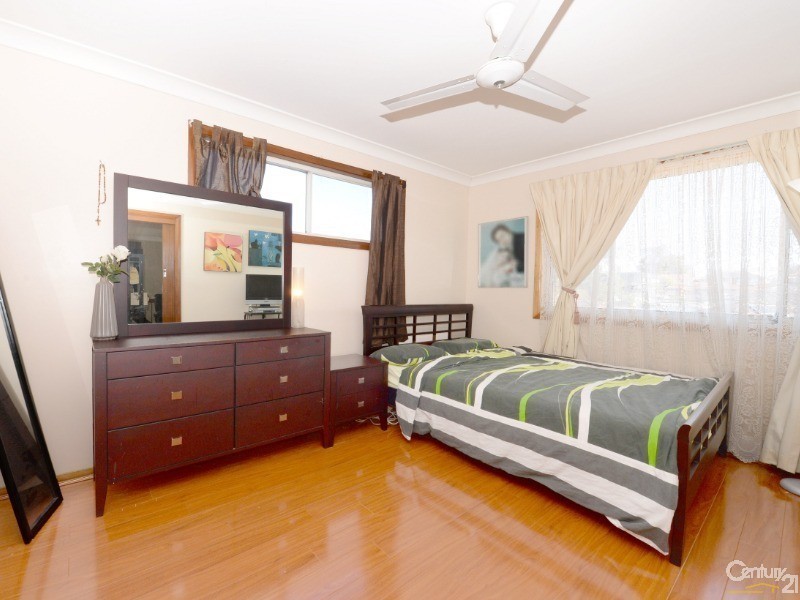 9 Stacey Street, Fairfield West NSW 2165