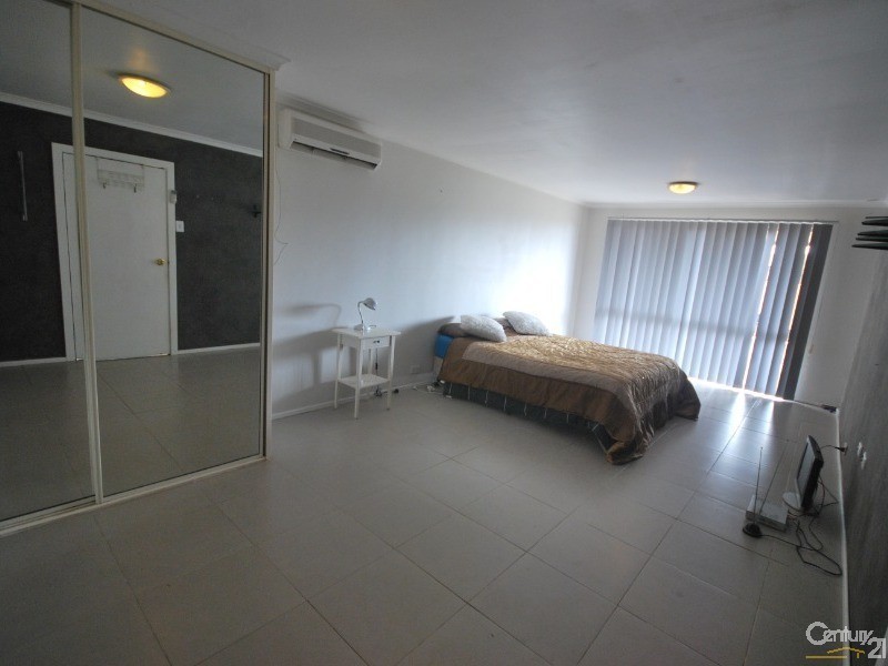 Fairfield West NSW 2165