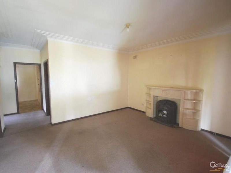 28 Tuncoee Road, Villawood NSW 2163