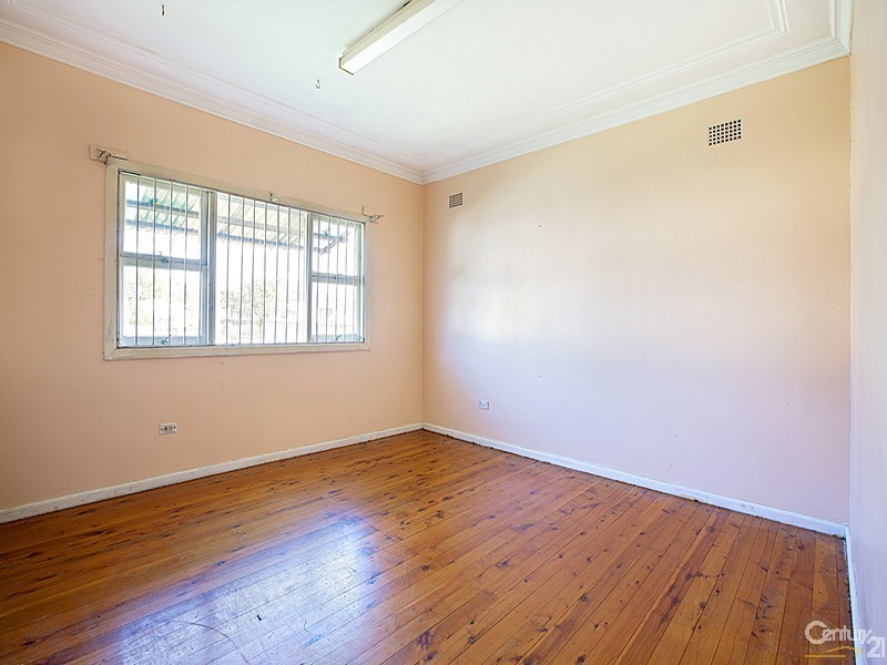 63 St Johns Road, Canley Heights NSW 2166
