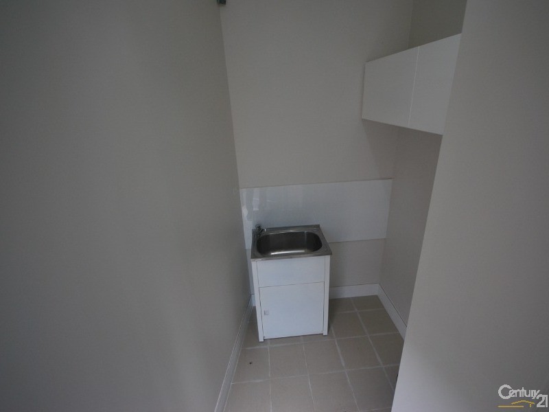 Fairfield East NSW 2165