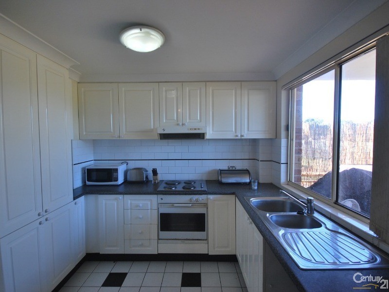 16/181-185 Sandal Crescent, Carramar NSW 2163