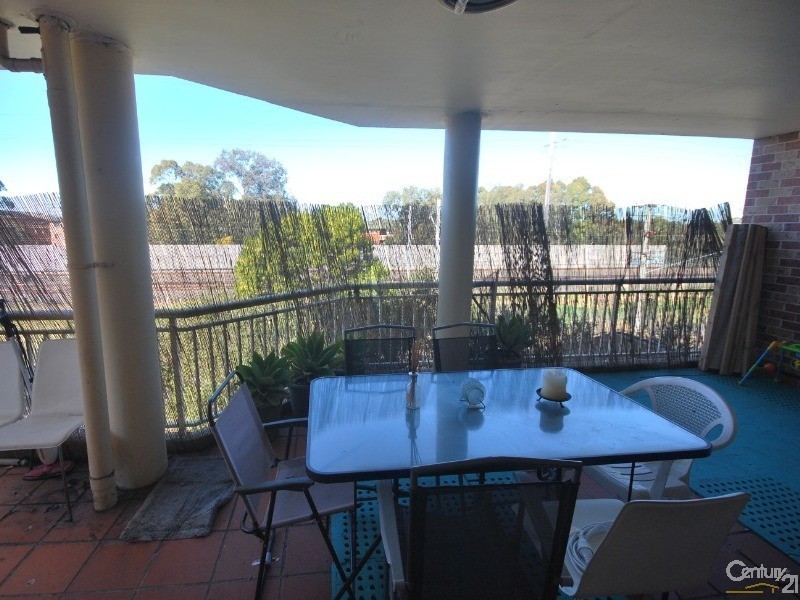 16/181-185 Sandal Crescent, Carramar NSW 2163