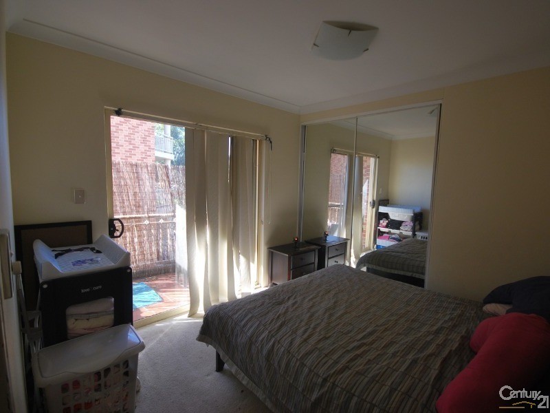 16/181-185 Sandal Crescent, Carramar NSW 2163