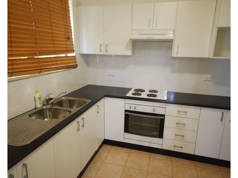 Fairfield NSW 2165