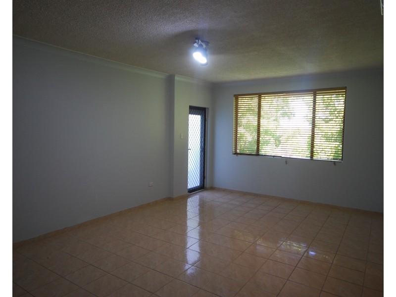 Fairfield NSW 2165
